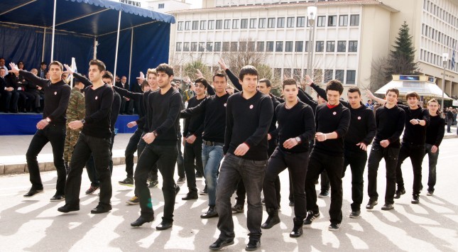 οργη, θυμός, αγανάχτηση, στις παρελάσεις της 25ης Μαρτίου